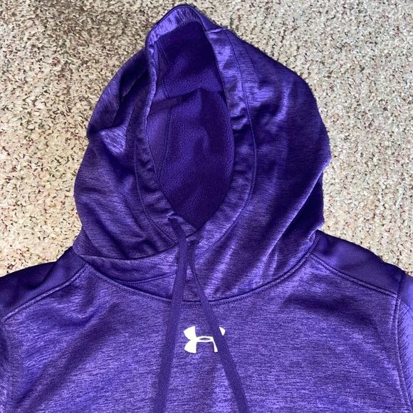 Sweatshirt - Picture 2 of 5